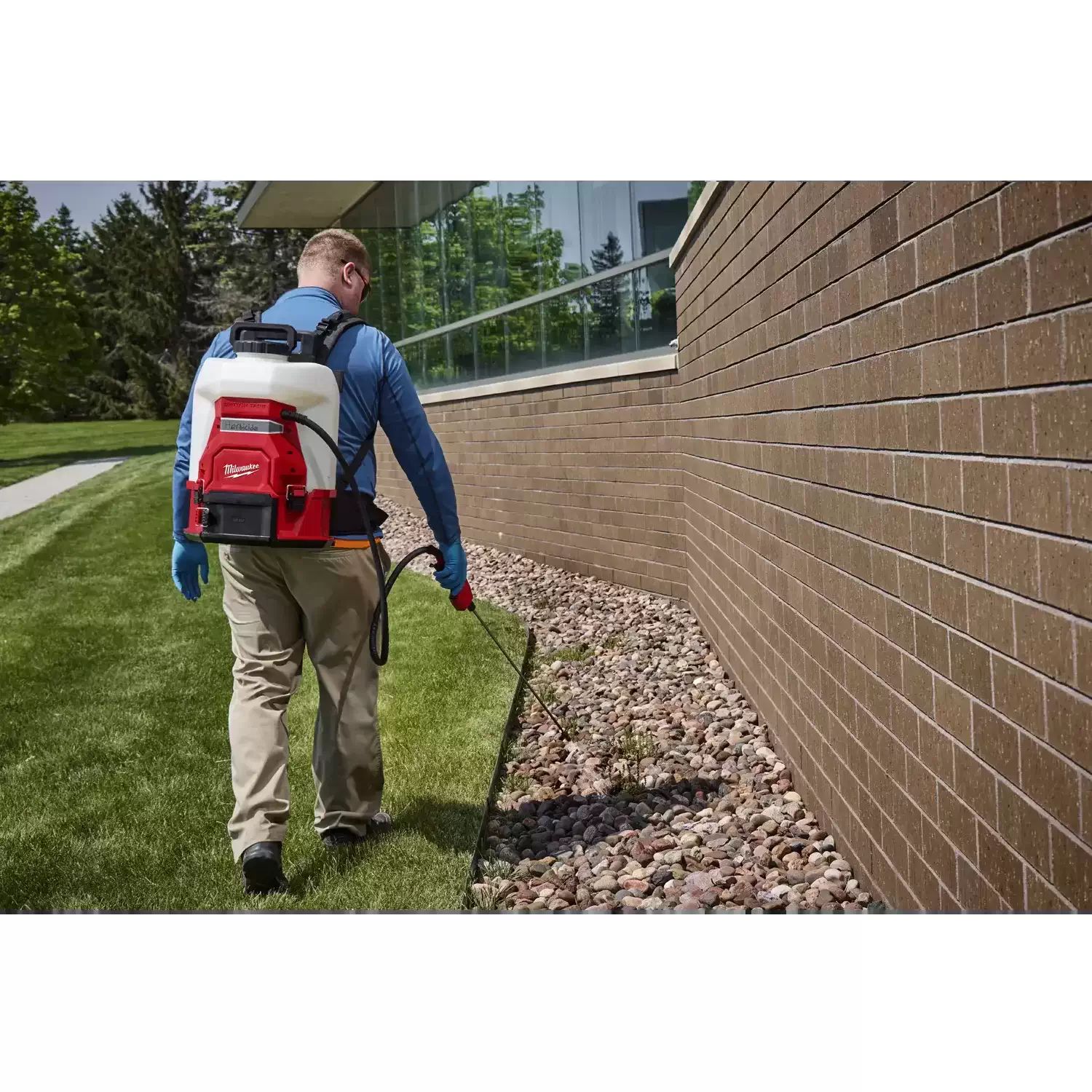 Milwaukee 3019-20PS M18 4-Gallon Backpack Sprayer w/ SWITCH TANK - Tool Only